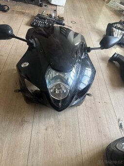 Kapoty nadrz svetlo leseni budiky na Suzuki Gsxr 1000 03-04