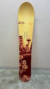 Damsky snowboard Roxy 147cm