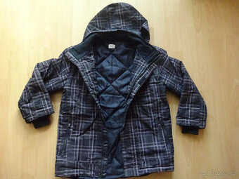 Zimní klučičí bunda zn. F&F vel. 128