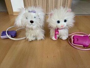 Pejsek a kočička na dálkové ovládání