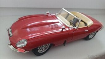 Jaguar E type cabrio Bburago 1:18