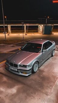 Bmw E36 325i coupe manuál