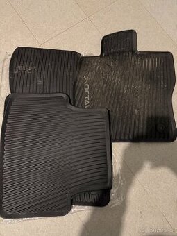 Škoda Octavia 2 gumové rohože