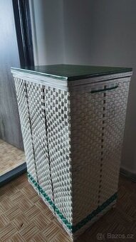 Retro koš na prádlo