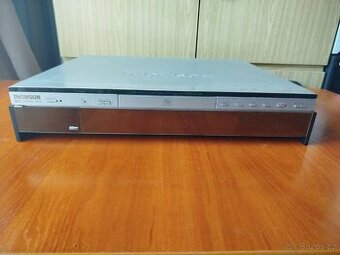 Nefunkční DVD rekordér Thomson DTH 8000EB