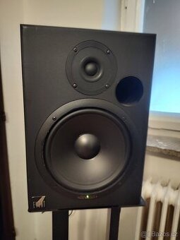 Event TR8-E - studiový monitor 1 kus