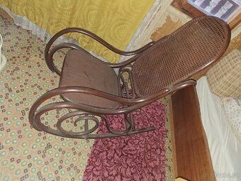 Houpací křeslo Thonet