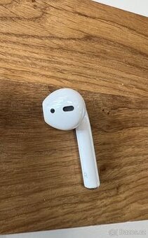 Náhradní pravé (right) sluchátko AirPods 2. generace origina