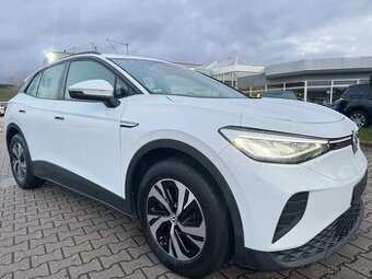 Volkswagen ID.4 PURE 125kw,LED,tažné,senzory,18"alu,55kwh