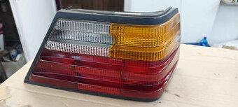 Mercedes w124 zadni světlo