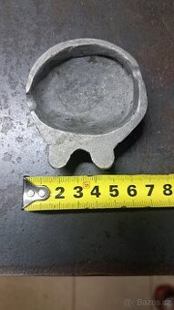 Popelnik žena