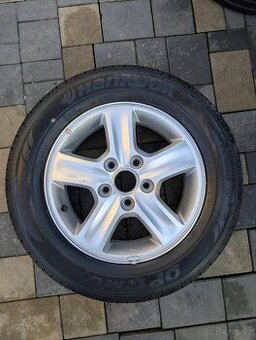Pneu 195/65 R15 s diskem (hyundai)