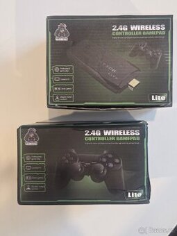 Videohry + 2 ovladače (retro konzole)