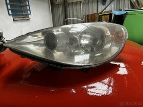 Přední světla Peugeot 807