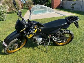 Motocykl Yamaha XT125 R