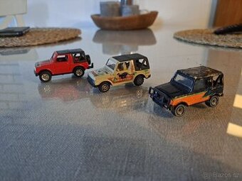 3x model Suzuki Samurai