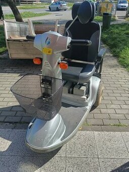 Elektrický vozík pro seniory CTM HS 737