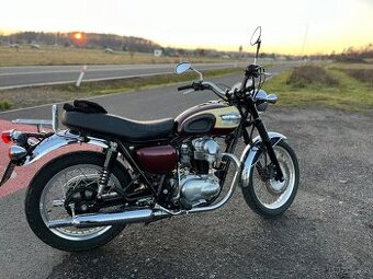 KAWASAKI W650 - 1