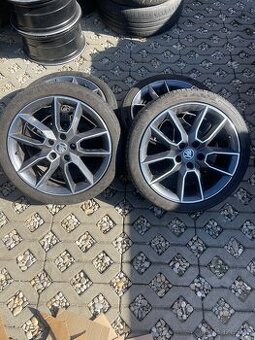Alu kola Gemini 5x112 R18