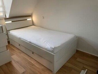 Postel jednolůžková 200x90 cm s matrací a roštem