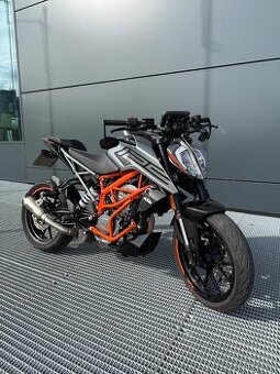 KTM Duke 125- první majitel, možnost odpočtu DPH