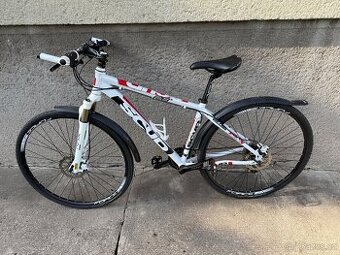 Crossové kolo SCUD Cross