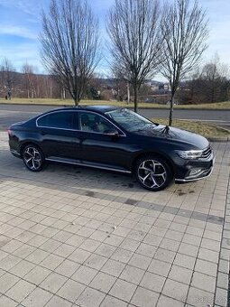 Volkswagen Passat 2022