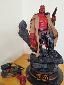 Hellboy II The Golden Army - Soška -Statue 1/4 Hellboy 70 cm