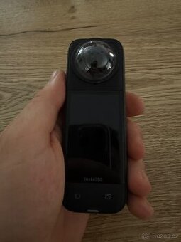 INSTA 360 X4