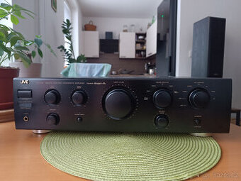 zesilovač JVC AX-R5