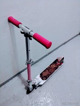 Koloběžka Oxelo (6-10 let)