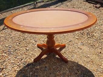 konferenční stůl stolek