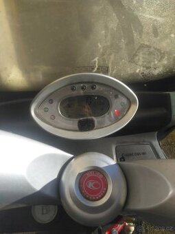 Skútr KYMCO Dink 250