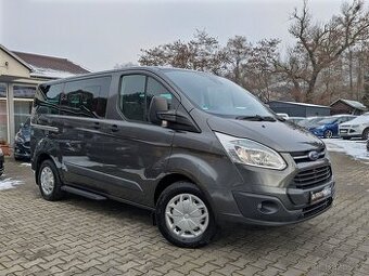 Ford Tourneo Custom 2.2TDCi 114kW 9 MÍST TITANIUM, KAMERA