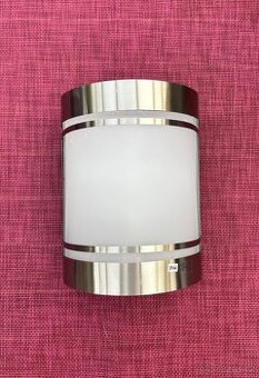 Venkovní nástěnné svítidlo