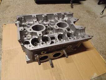 Hlavy motoru Impreza WRX 165kw
