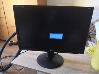 Monitor LG Flatron W2234S-BN