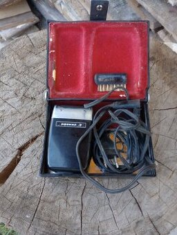 Retro holicí strojek Moskva