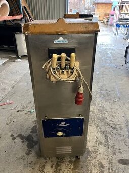 zmrzlinový stroj Carpigiani TRE AP