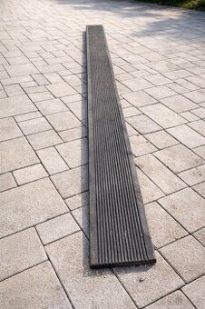 Dřevoplastová podlahová WPC prkna - Šedá  plný profil na ter