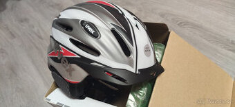 Lyžařská helma Uvex 53-57cm