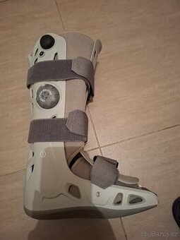 Ortéza (P) bez kloubu s nafukovacím polštářkem, vel.nohy 41