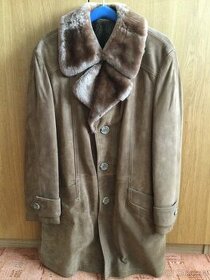 Starý kožený kabát