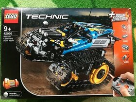 Lego Technic 42095-kaskadérské závodní auto na dálkové ivlád - 1