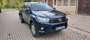 Toyota hillux 2.4 double cab 2017 4x4 najeto 232xxx