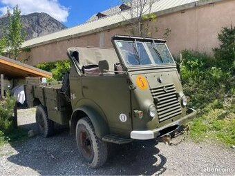 Vojenský speciál Renault R2067 4x4