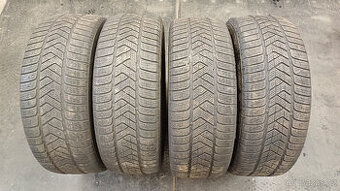 Zimní pneu Pirelli 235/65/17 108H