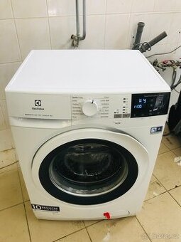Prodám pračku Electrolux se sušičkou