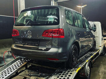 Vůz na náhradní díly VW Touran 1T3 2012 CAYC MFR LD7R