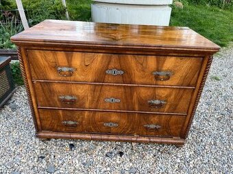 Starožitná komoda Biedermeier
